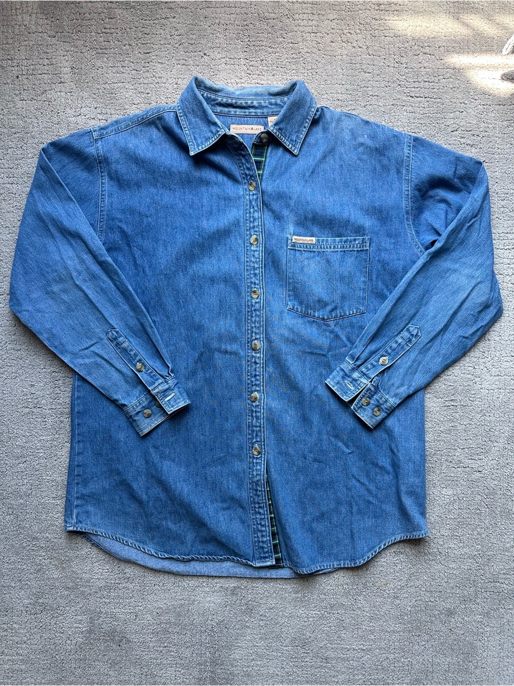 Mountain Lake Women’s Blue Cotton Chambray Button-Down Shirt Plaid Liner